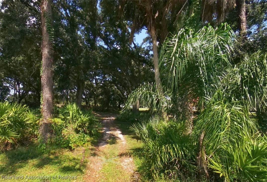 https://bt-photos.global.ssl.fastly.net/sebring/orig_boomver_1_315076-2.jpg
