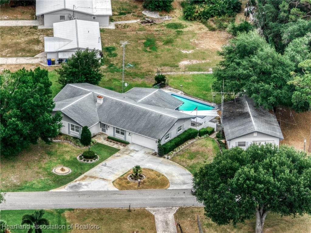 302 Egret Street - Photo 1