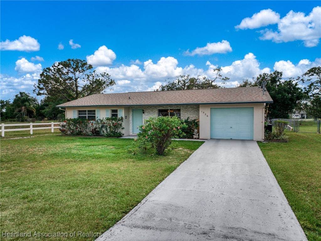 1536 Meadowbrook Street - Photo 1