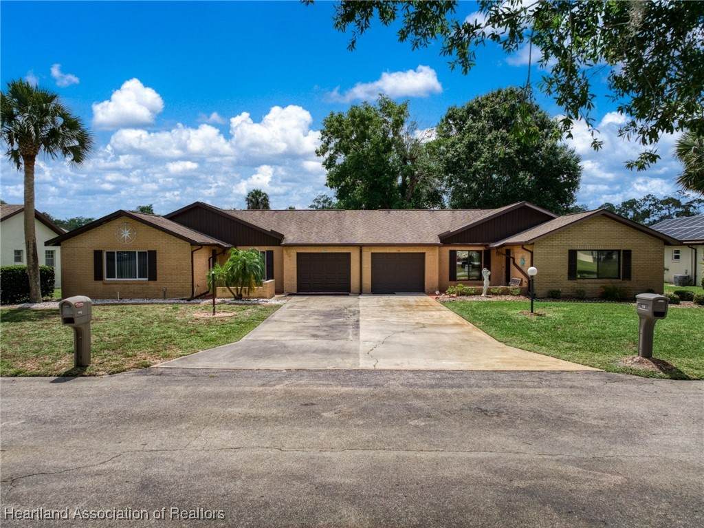 158 Parkview Circle - Photo 1