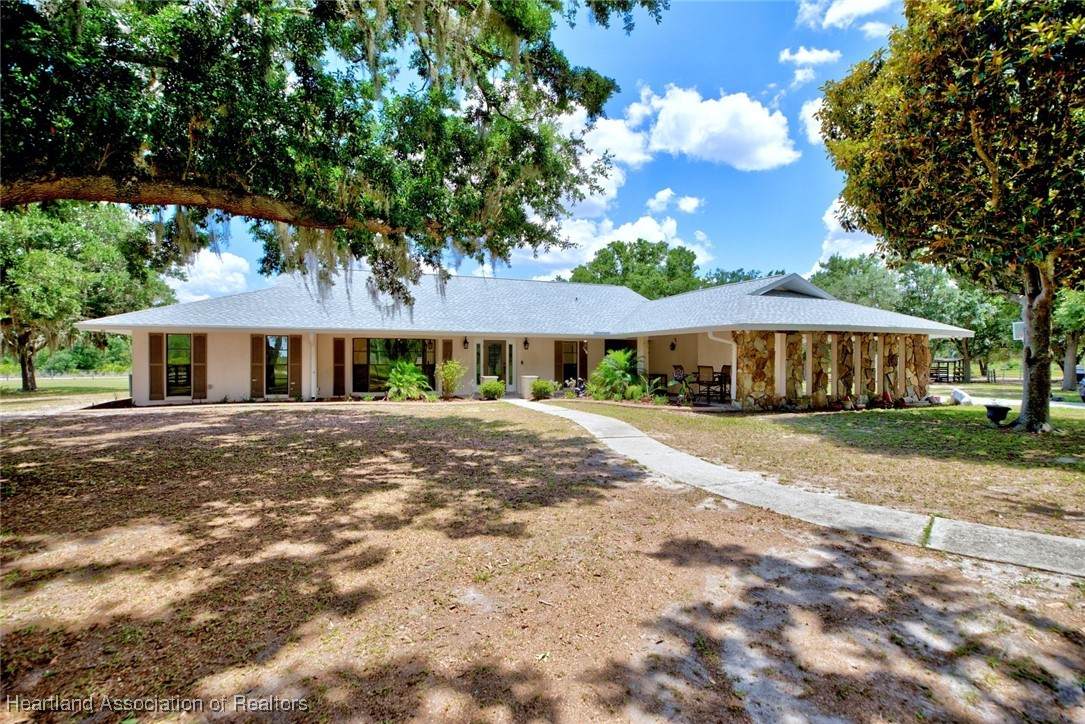 1625 Karen Boulevard - Photo 1