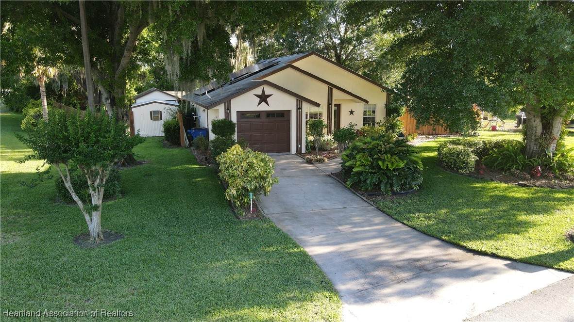 100 Daisy Lane - Photo 1