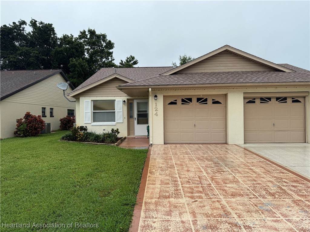 124 Fairway Drive - Photo 1