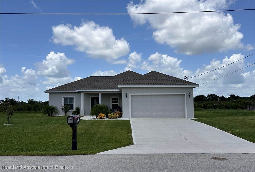621 Palmdale Avenue - Photo 1