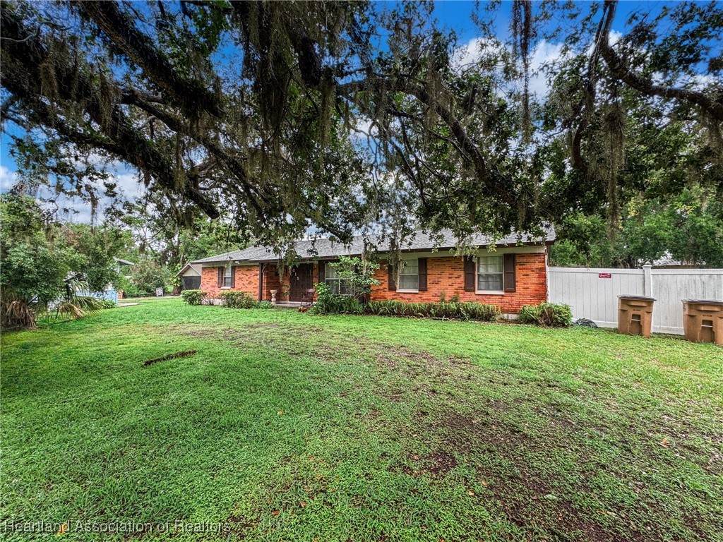 815 Florida Avenue - Photo 1