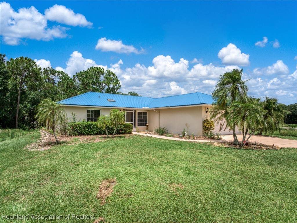 127 Blue Moon Avenue - Photo 1