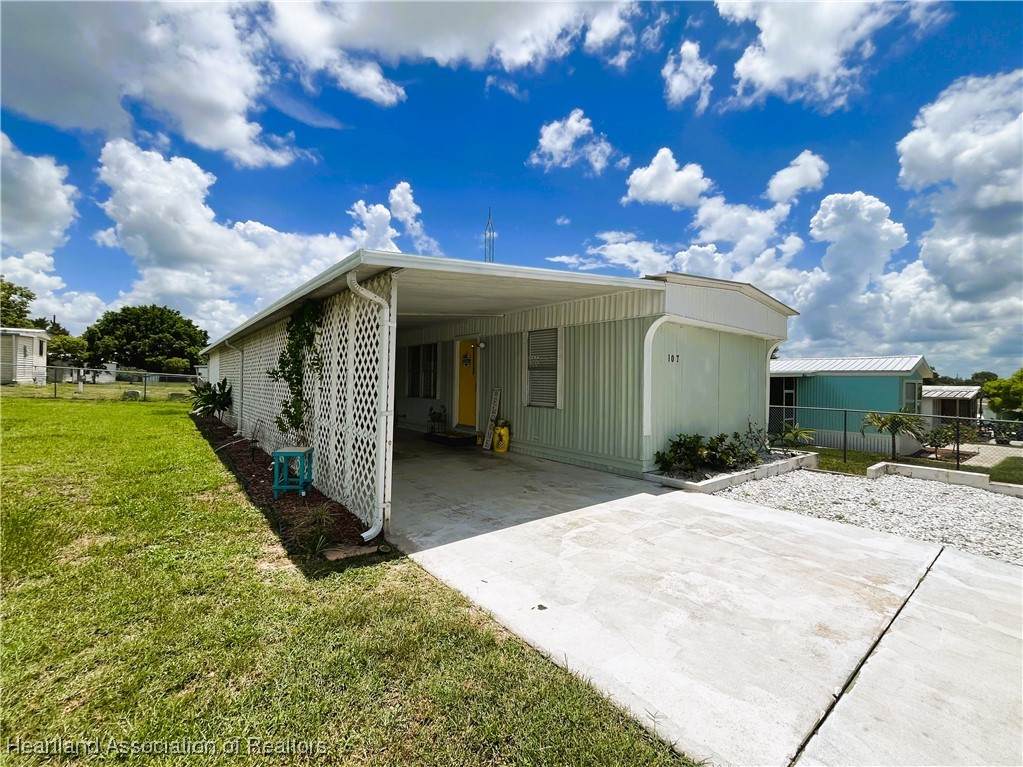 109 Jade Way - Photo 1