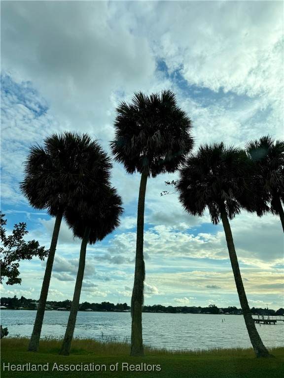 https://bt-photos.global.ssl.fastly.net/sebring/orig_boomver_1_315767-2.jpg