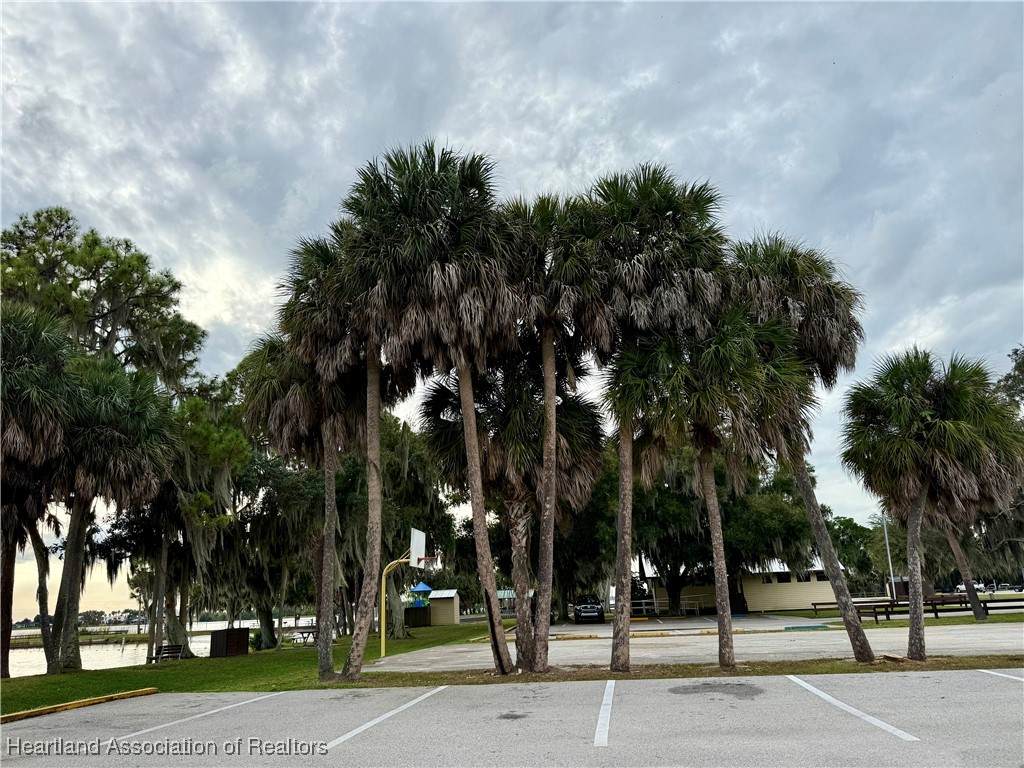 https://bt-photos.global.ssl.fastly.net/sebring/orig_boomver_1_315767-2.jpg
