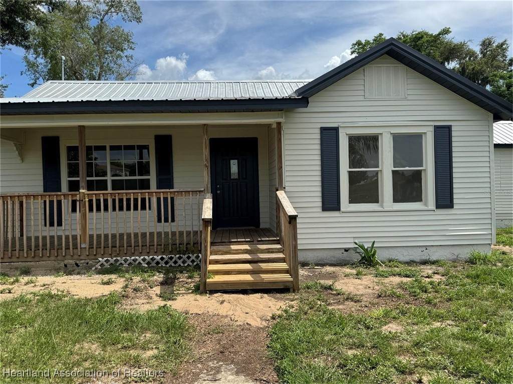 111 D Street - Photo 1