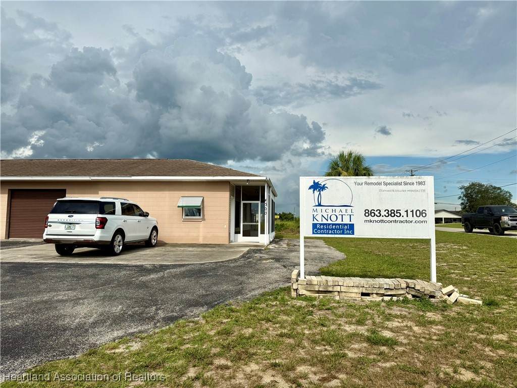 4300 Kenilworth Boulevard - Photo 1