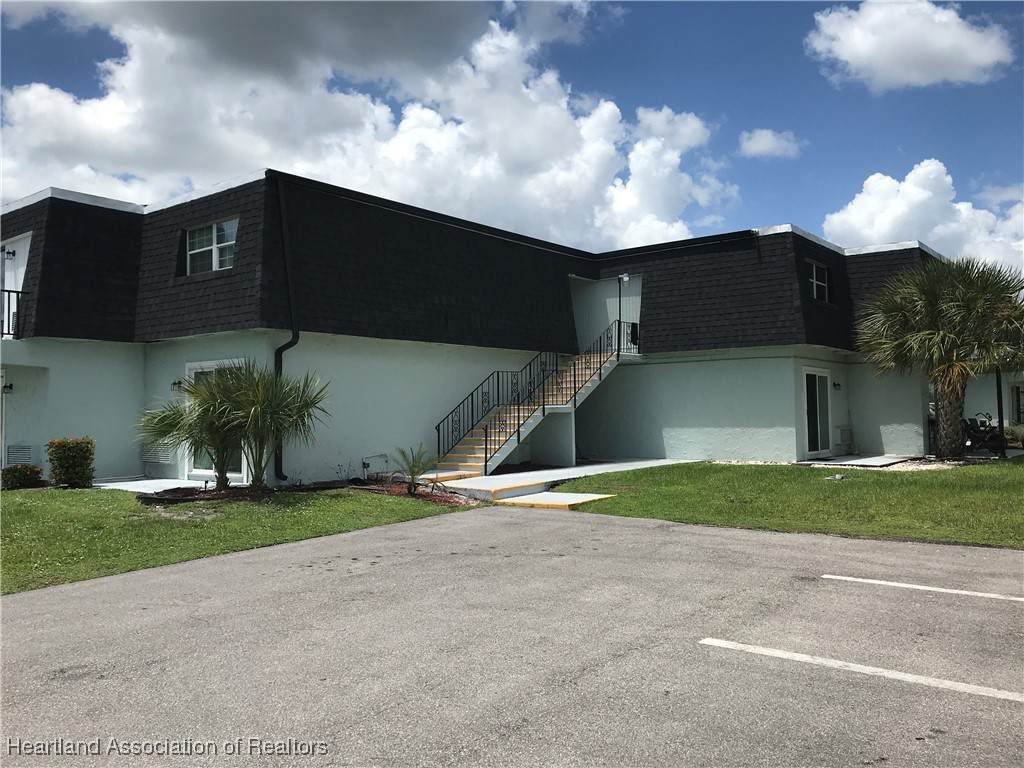 215 Golf Villas Court - Photo 1