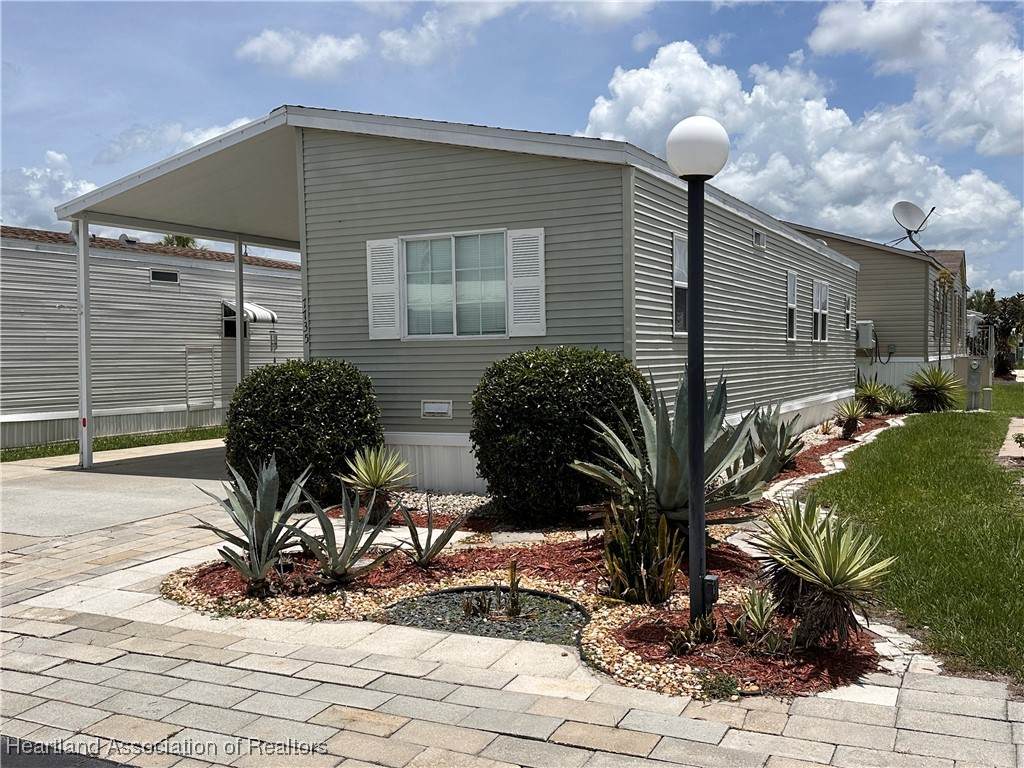 7735 Bluff Boulevard - Photo 1