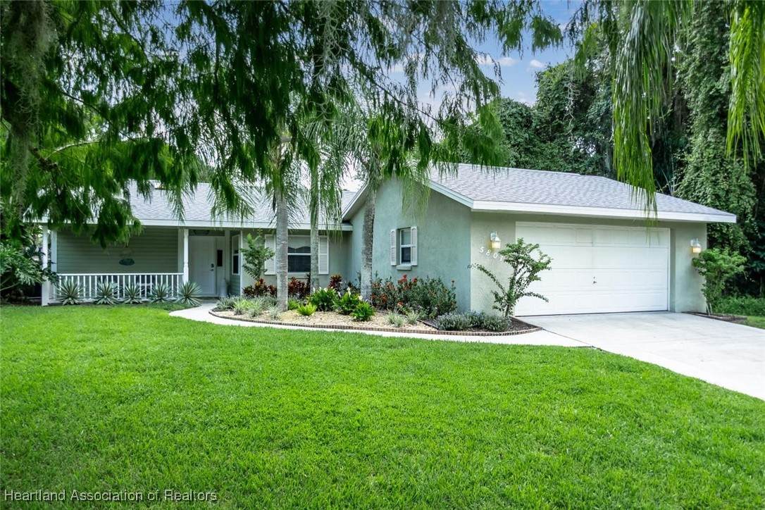 5801 Twisted Oaks Drive - Photo 1