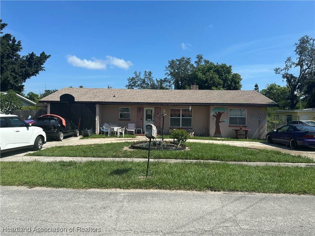 748 Bay Street - Photo 1