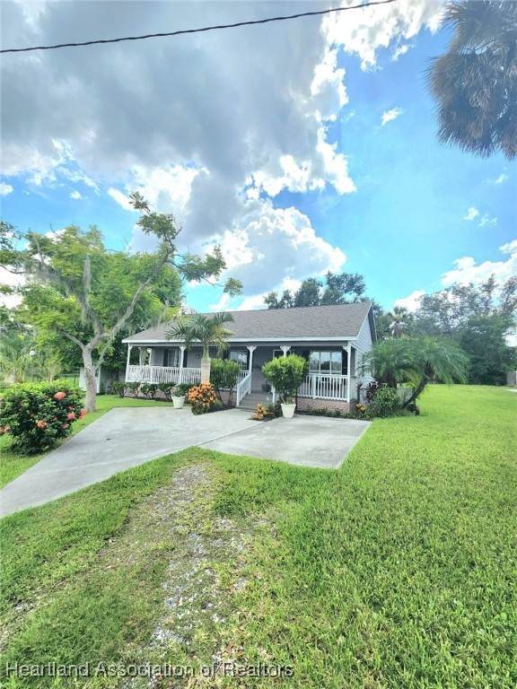 8847 Treasure Bayou - Photo 1