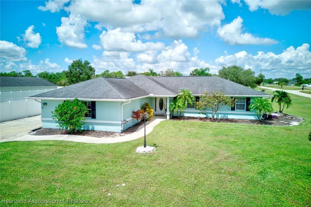 201 Devon Way - Photo 1