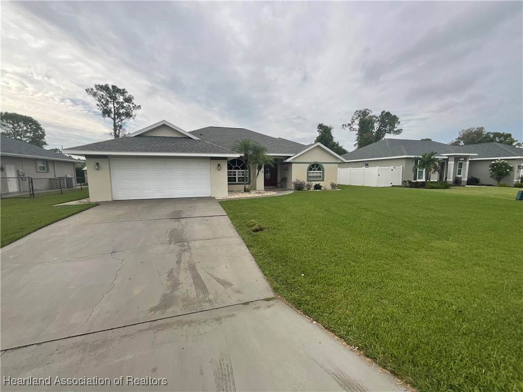 611 Entrada Avenue - Photo 1