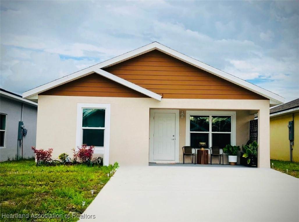 1436 Las Villas Blvd - Photo 1