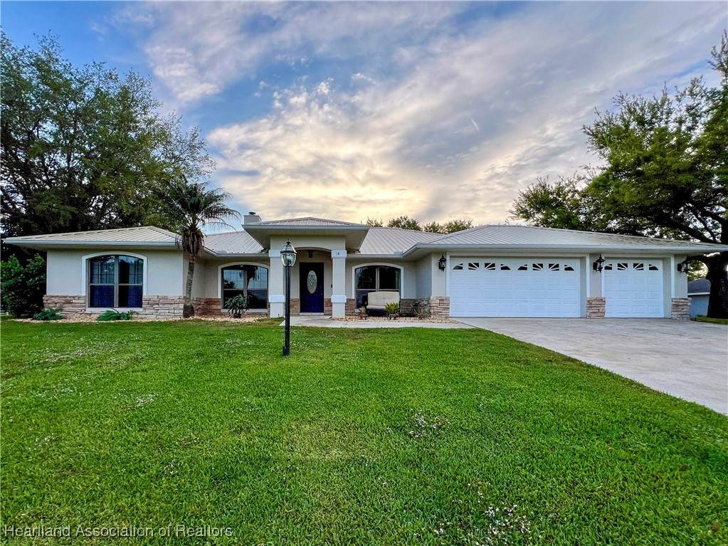 14 Meadowlake Circle - Photo 1