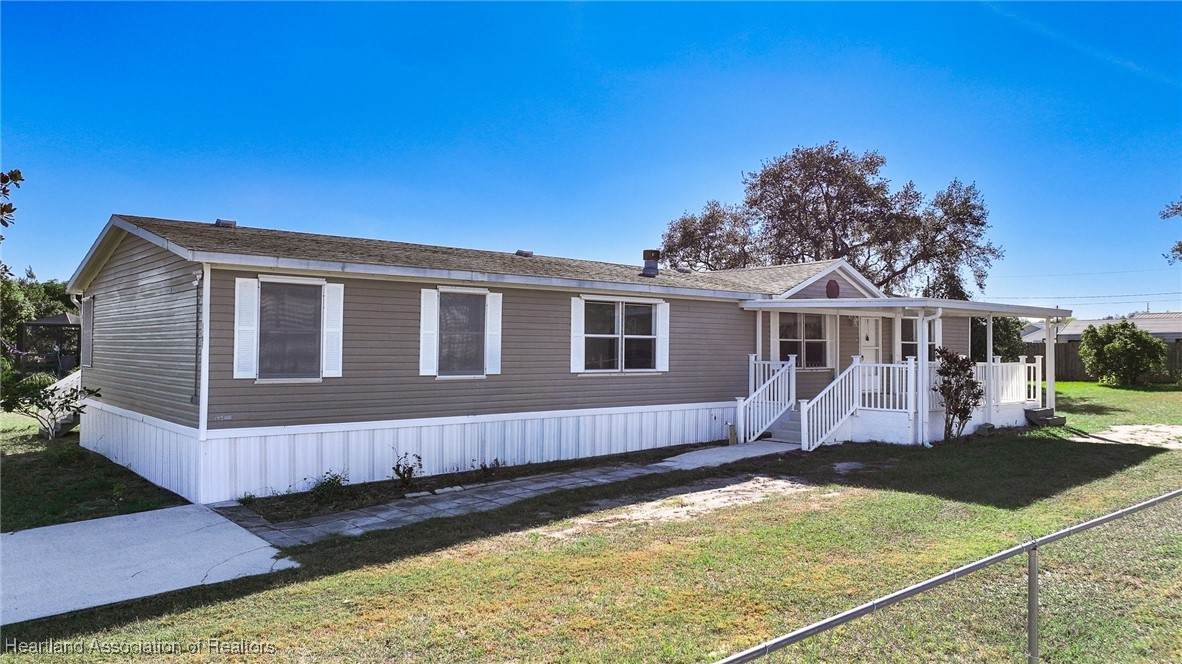 6409 Oceanside Avenue - Photo 1