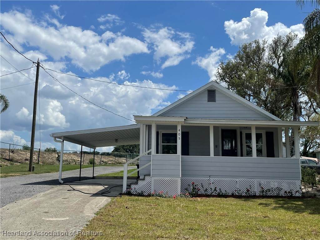 405 Lake Isis Avenue - Photo 1