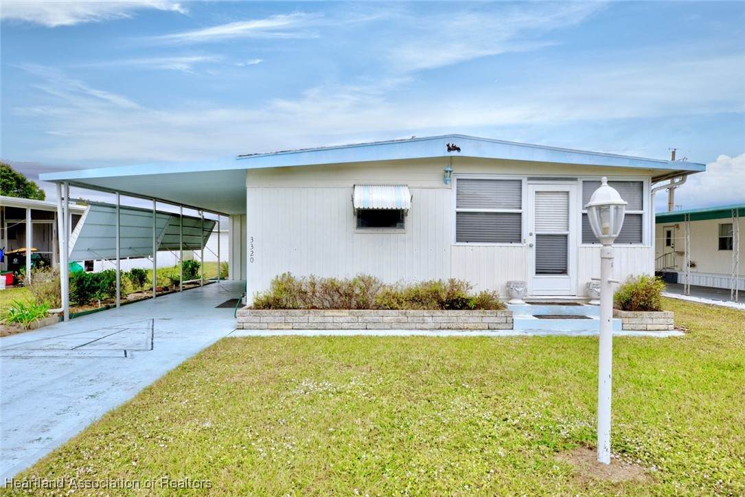 3320 Delaware Avenue - Photo 1