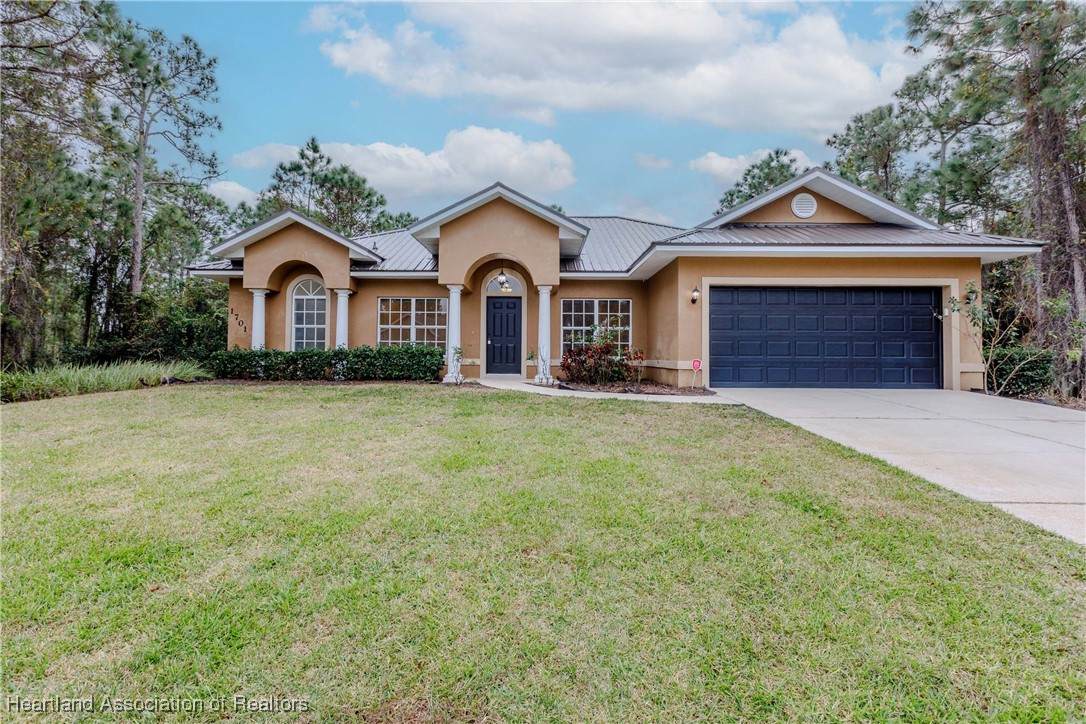 1701 Marigold Avenue - Photo 1