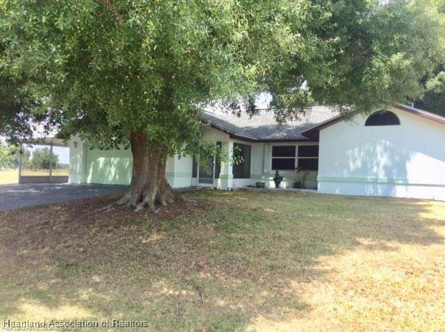 900 Winston Drive - Photo 1