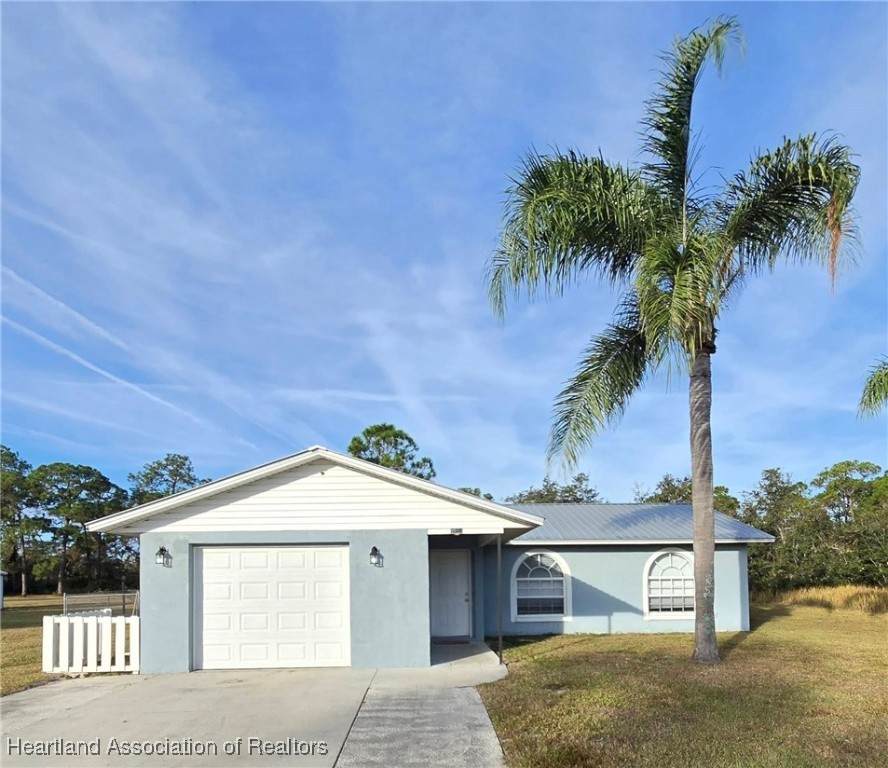 9611 Orange Blossom Boulevard - Photo 1