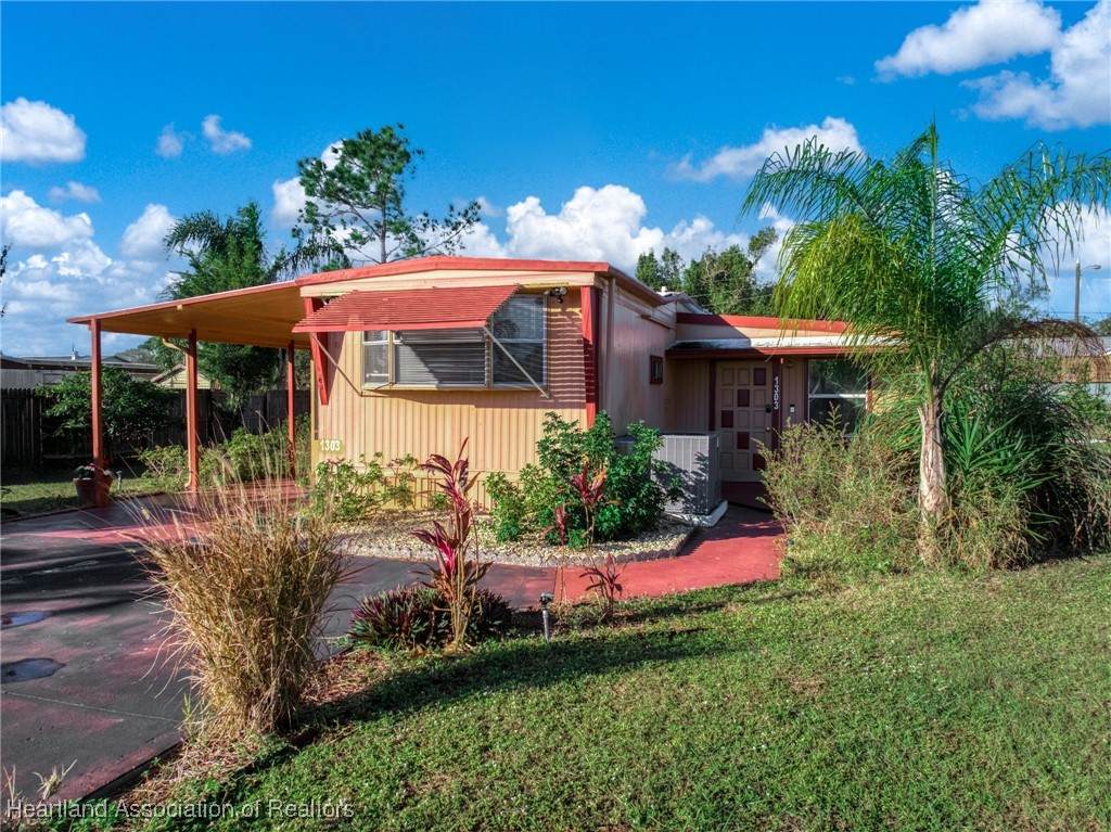 1303 Wightman Avenue - Photo 1