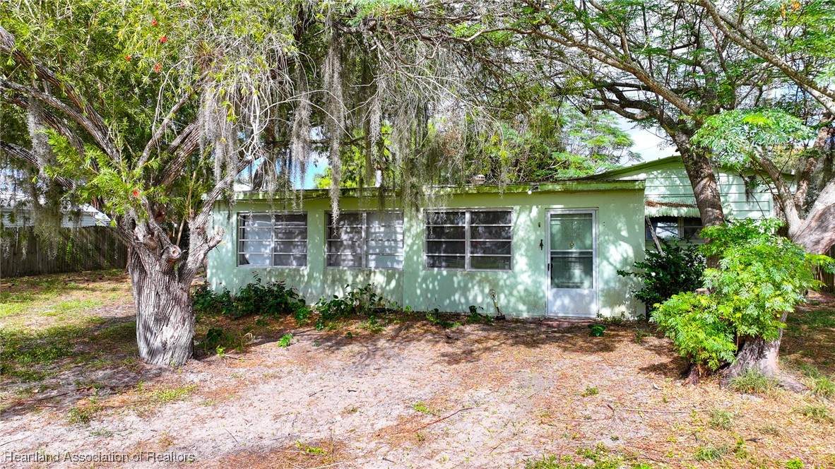 12 Grape Lane - Photo 1