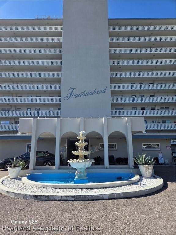 2131 Lakeview Drive - Photo 1