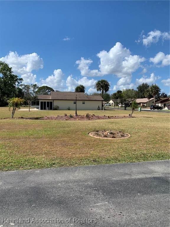 76 Venetian Parkway - Photo 1