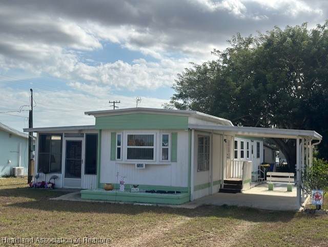 2568 Don Carlos Avenue - Photo 1