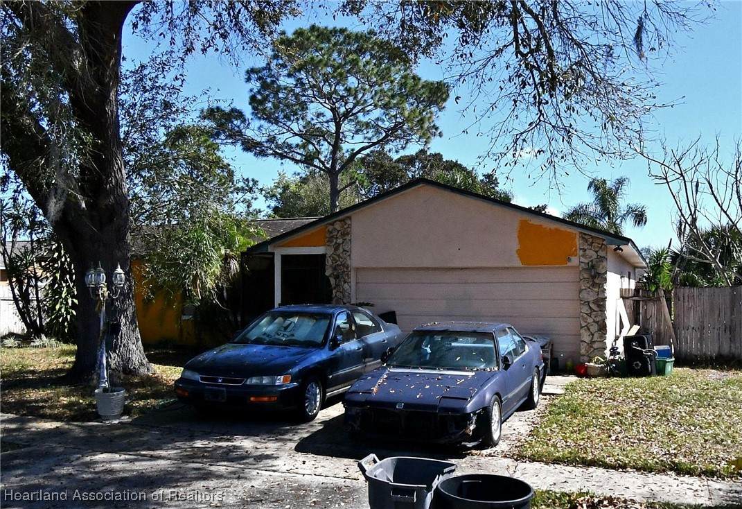 1187 Sawmill Court - Photo 1