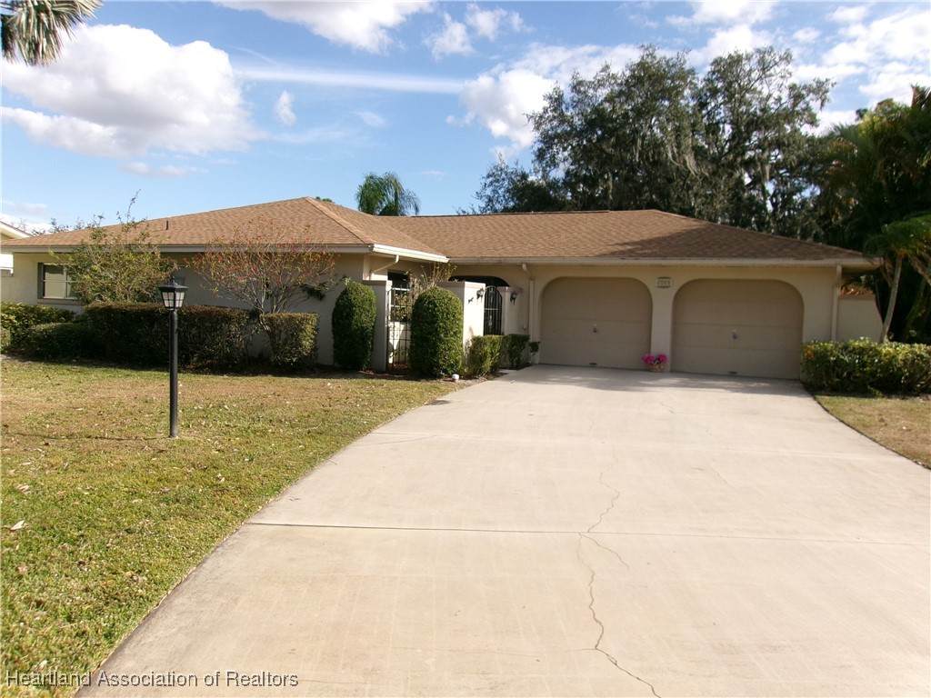 757 Golfside Lane - Photo 1