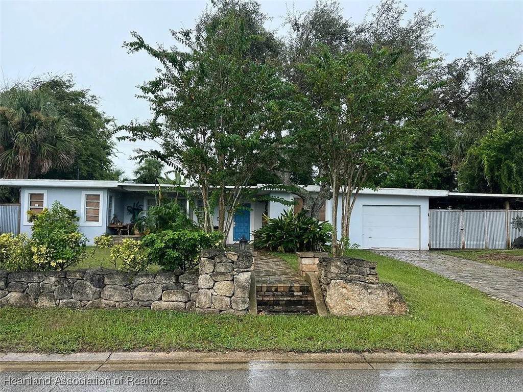 114 Ponce De Leon Drive - Photo 1