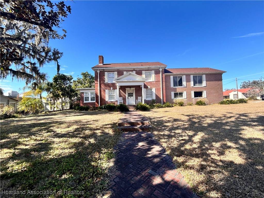 703 Honolulu Drive - Photo 1