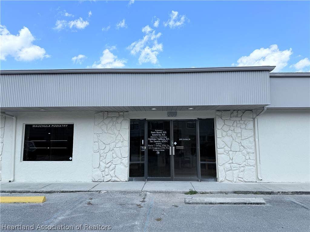 201 Carlton Street - Photo 1