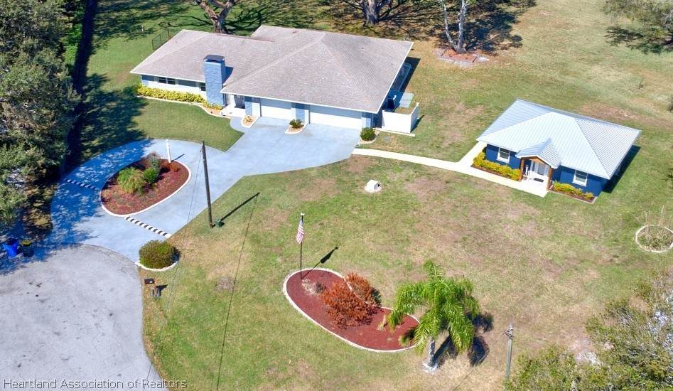 115 Kings Court - Photo 1