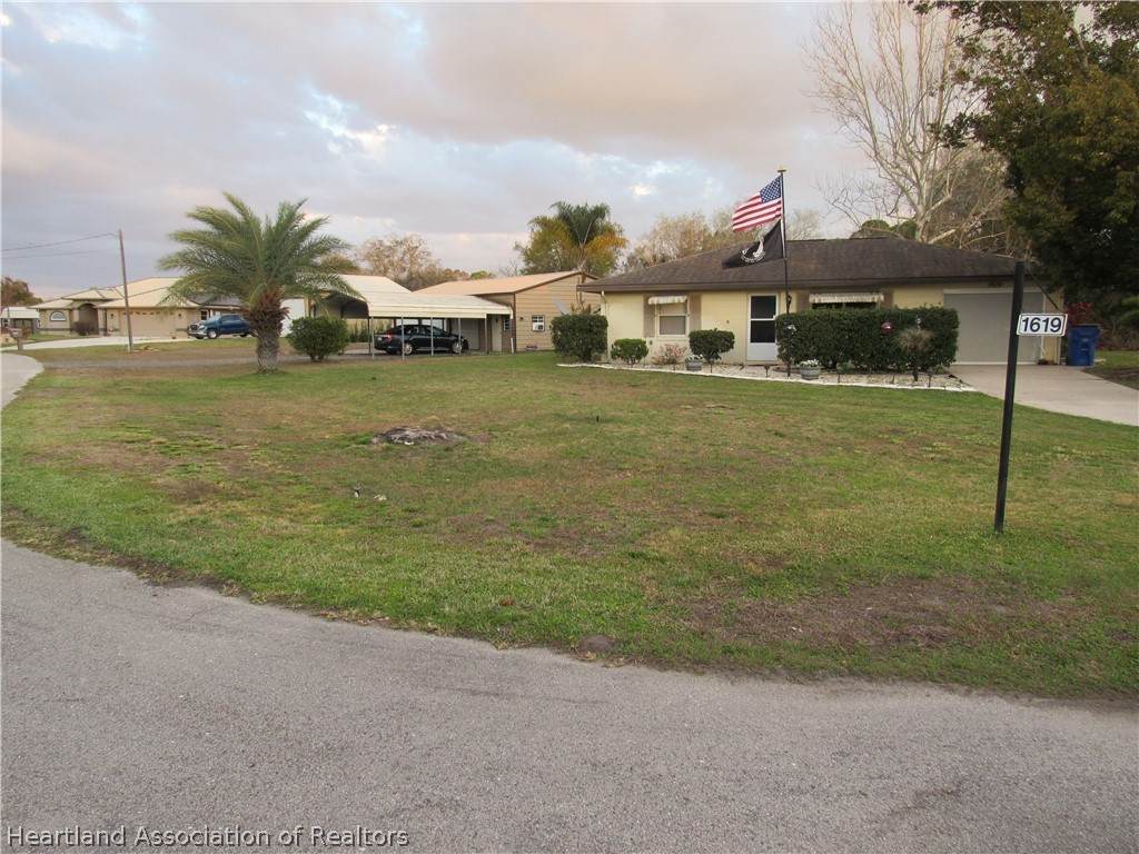 1619 Pinetop Terrace - Photo 1