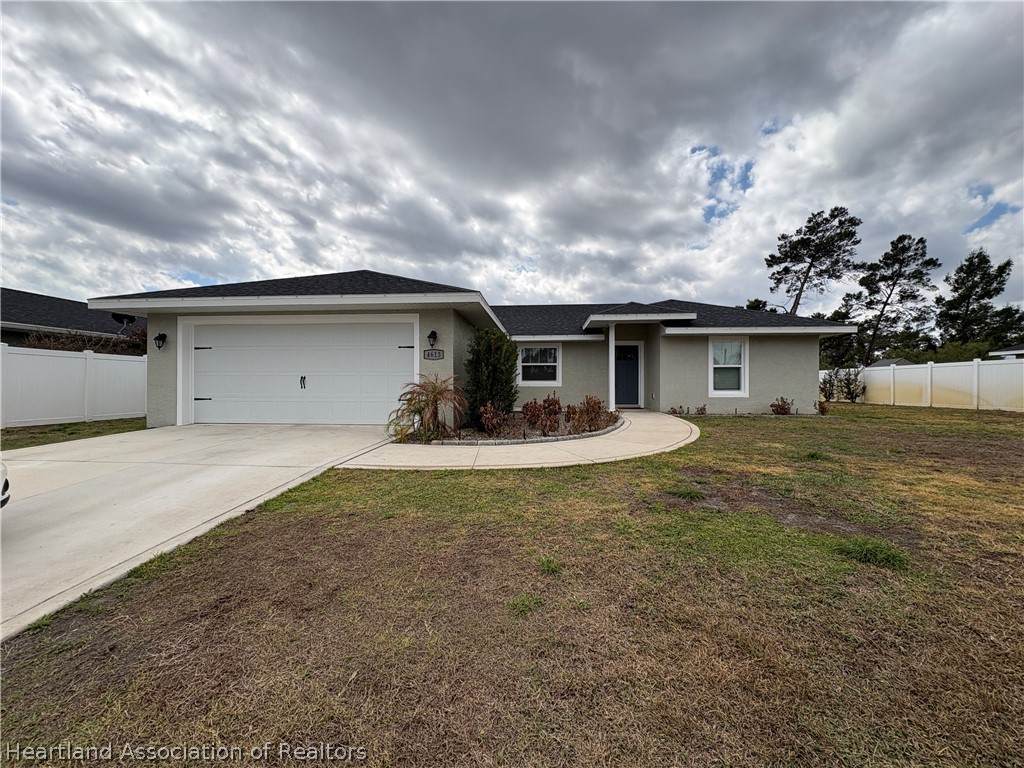 4613 Sunbeam Street - Photo 1