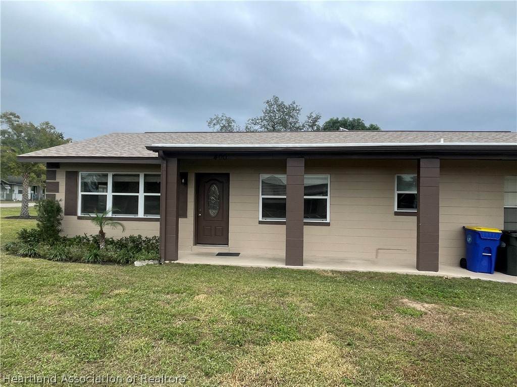 400 Pine Avenue - Photo 1