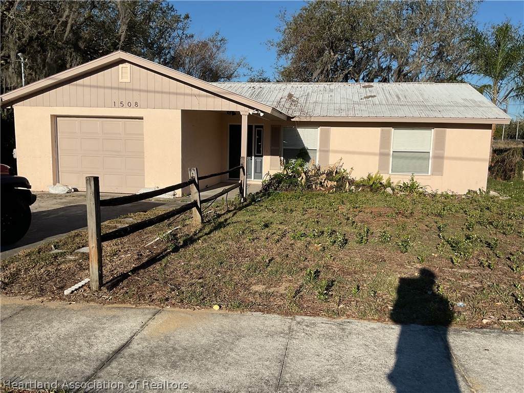 1508 Stenewahee Avenue - Photo 1