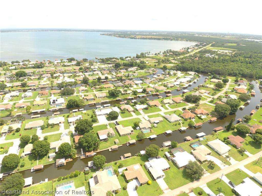 https://bt-photos.global.ssl.fastly.net/sebring/orig_boomver_1_324259-2.jpg
