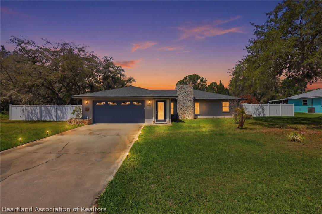 5809 Redwood Terrace - Photo 1