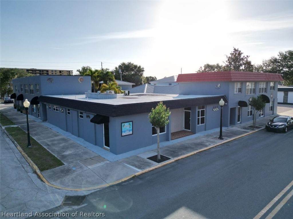 241 Commerce Avenue - Photo 1