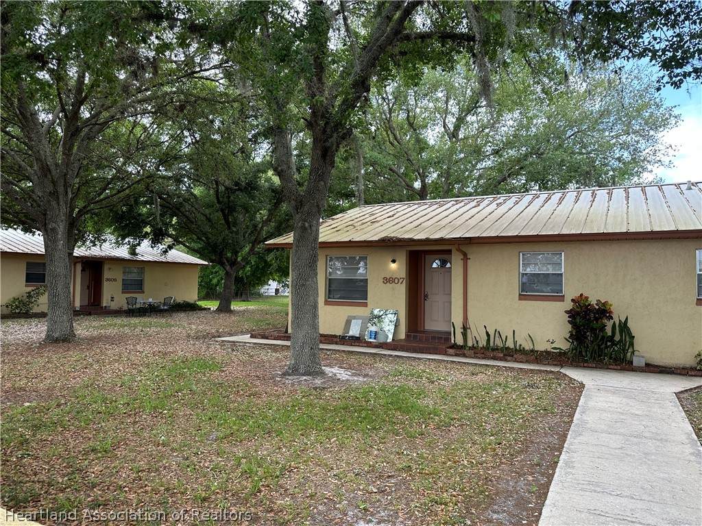 3607 Scenic Highway - Photo 1
