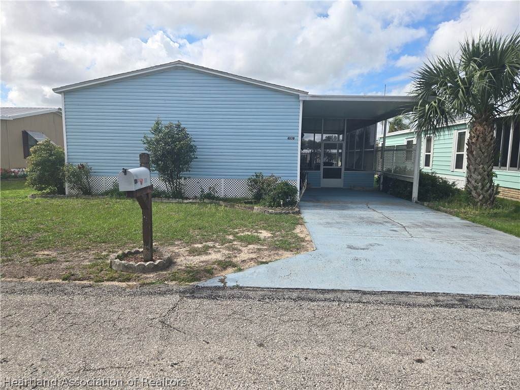 4901 Jasper Street - Photo 1